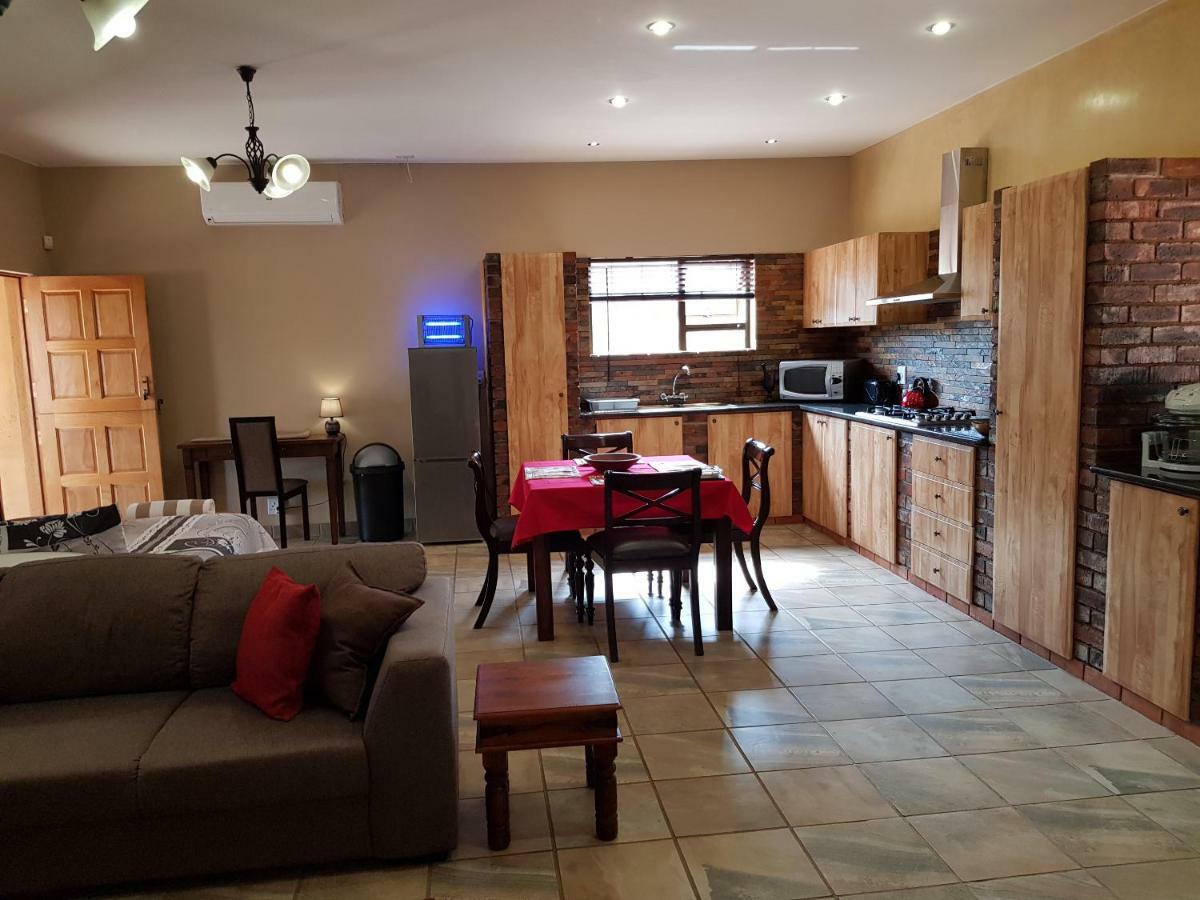 Cottage Lenise Phalaborwa Bagian luar foto